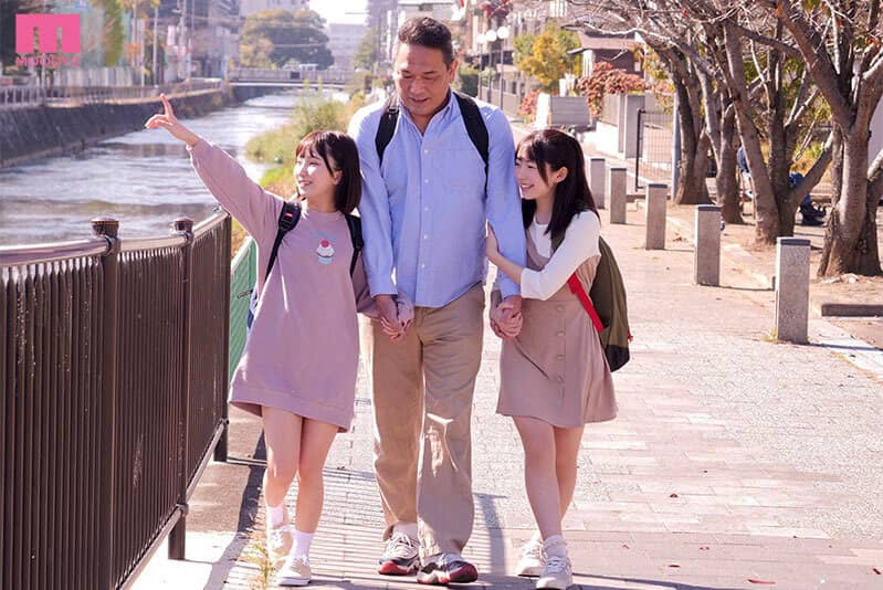 【独占】思春期ワレメぺろぺろ温泉旅行 【Wツルペタ姪っ子とデカマラおじさん】