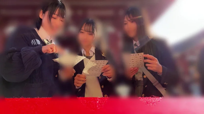 ゆい&かほ&そら 無料サンプル画像(1) 【君の名前は?セクシー女優と品番を】